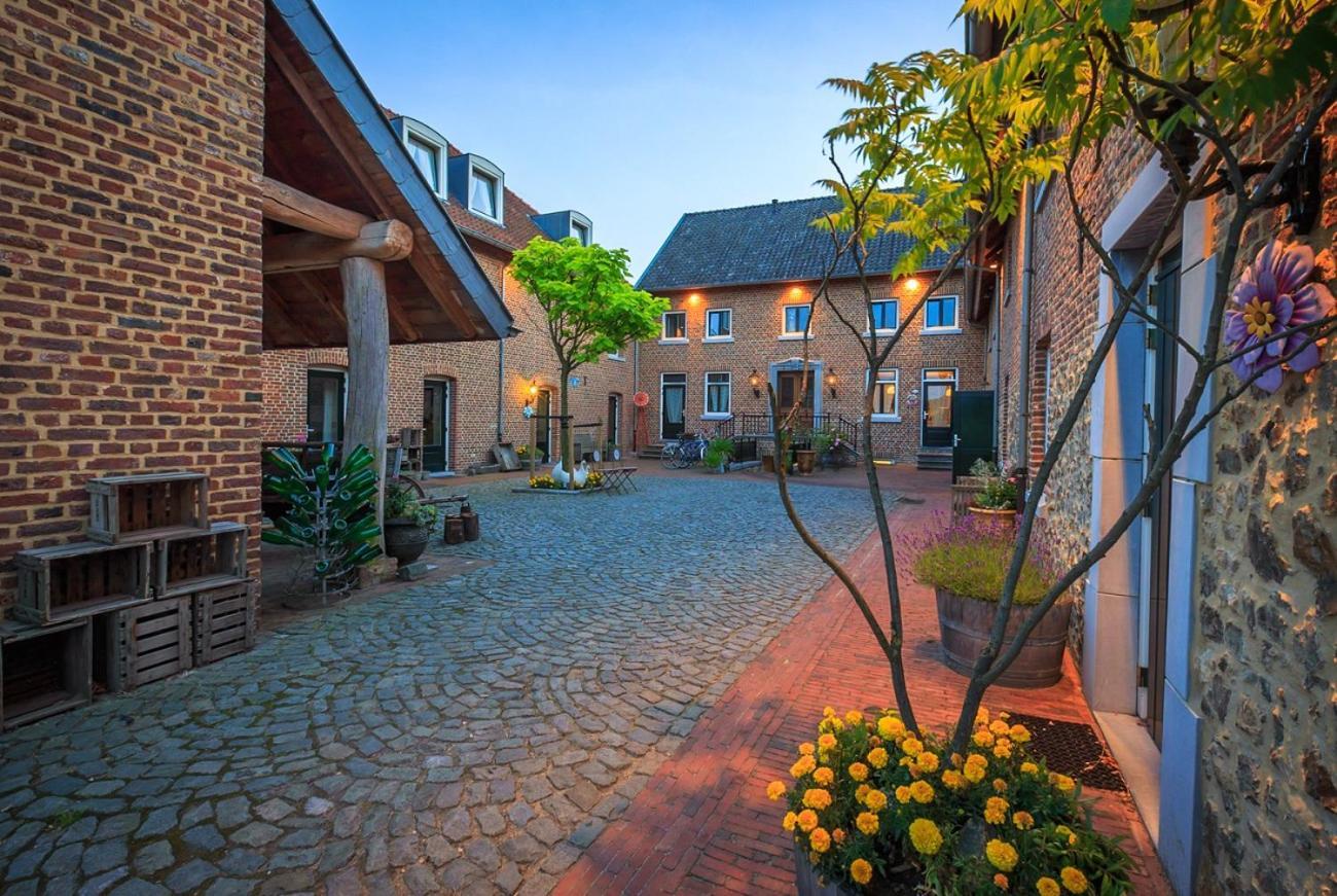 Auberge De Smockelaer Heijenrath Exteriör bild